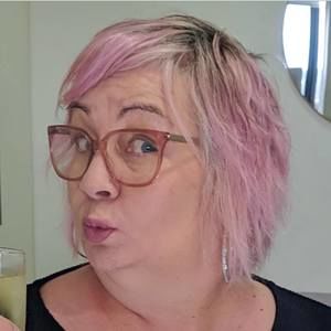 Meet your Posher, Louise